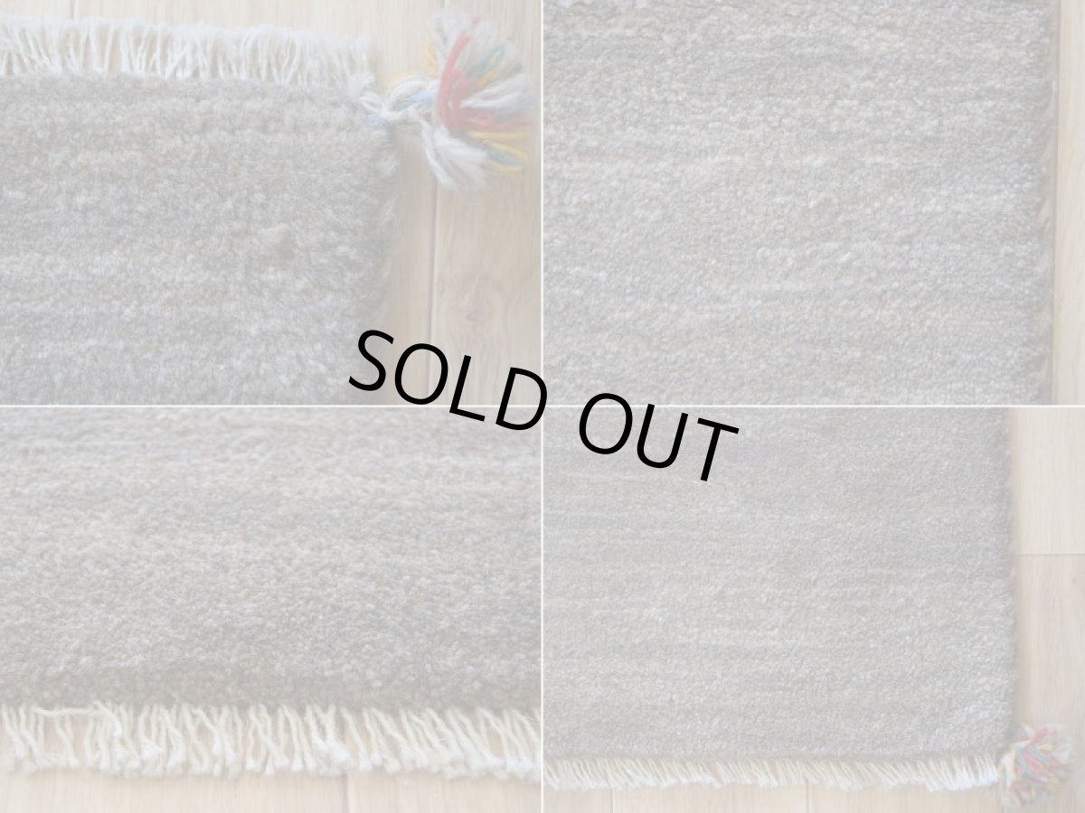 画像19: 新品 ペルシャ ギャッベ 縦1.2m アクセント ラグ サイズ 113 x 79 cm No.481 超肉厚 天然 草木染 ウール 手織り ハンドメイド ギャベ マット カーペット  シンプル プレーン グレー n-481-113079s57-89 (19)