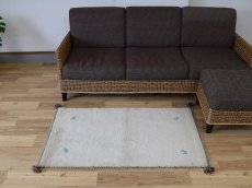 画像2: 新品 ペルシャ ギャッベ 縦1.2m アクセント ラグ サイズ 120 x 75 cm No.487 肉厚 天然 草木染 ウール 手織り ハンドメイド ギャベ マット カーペット  動物 鹿 民族柄 生成り クリーム 白ホワイト系 n-487-120075s57-89 (2)