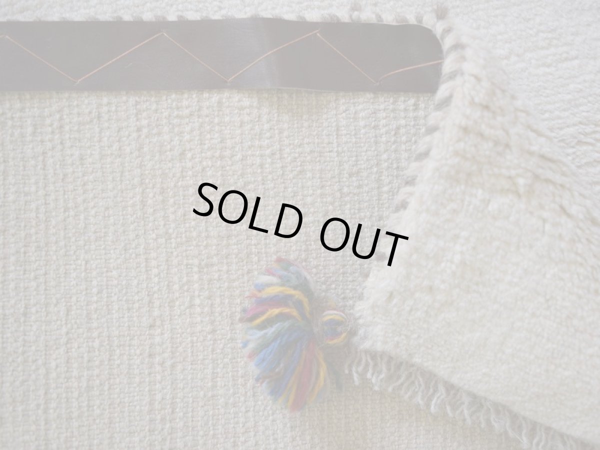 画像16: 新品 ペルシャ ギャッベ 縦1.2m アクセント ラグ サイズ 120 x 75 cm No.487 肉厚 天然 草木染 ウール 手織り ハンドメイド ギャベ マット カーペット  動物 鹿 民族柄 生成り クリーム 白ホワイト系 n-487-120075s57-89 (16)