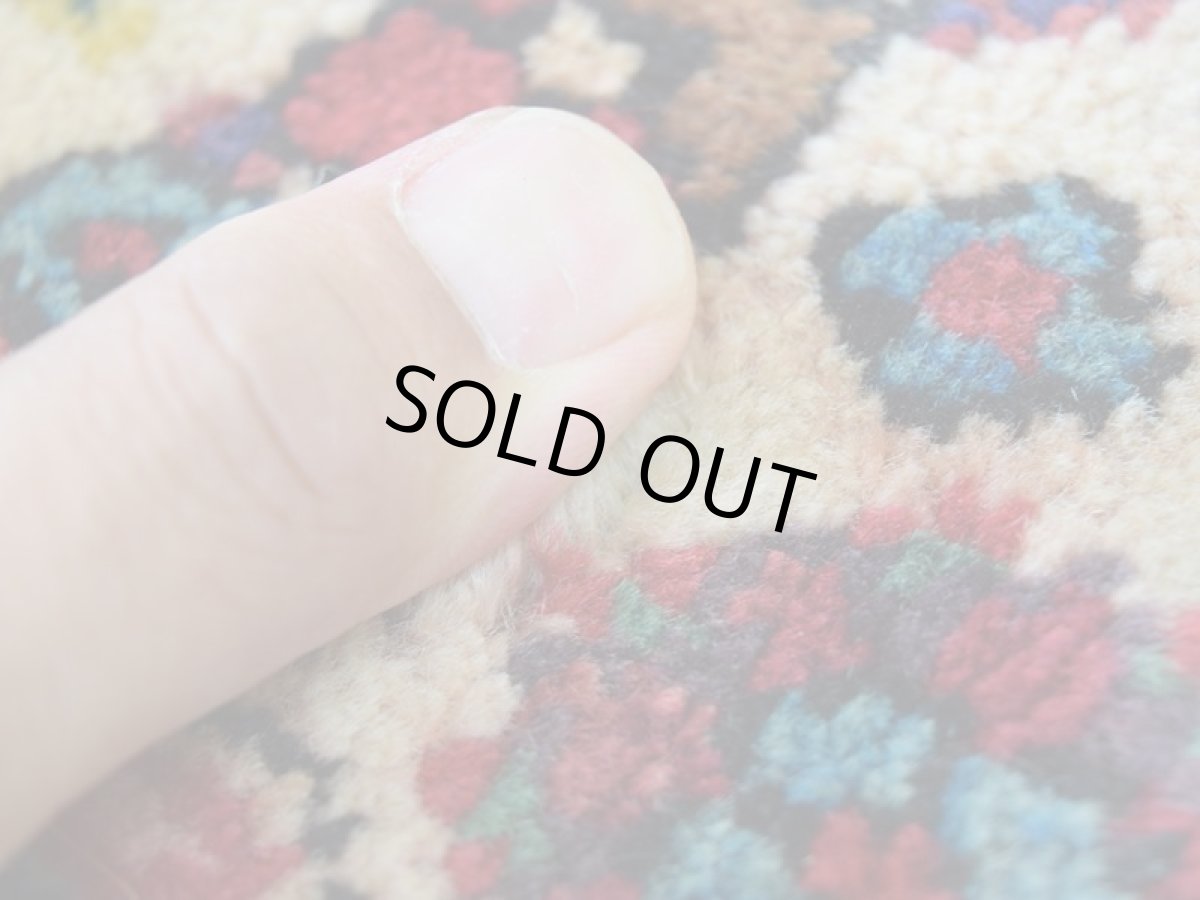 画像10: 良品 ペルシャ 絨毯 タブリーズ 縦3m 横2m 6㎡ 〜6帖 リビング ダイニング 3人掛けソファ コーナーソファ 大判 サイズ 300 x 200 cm No.A138 天然 ウール 手織り トライバル ラグ 敷物 マット カーペット メダリオン マヒ ヘラティ 柄 ヴィンテージ ビンテージ ブルー b-A138-300200h024-055 (10)