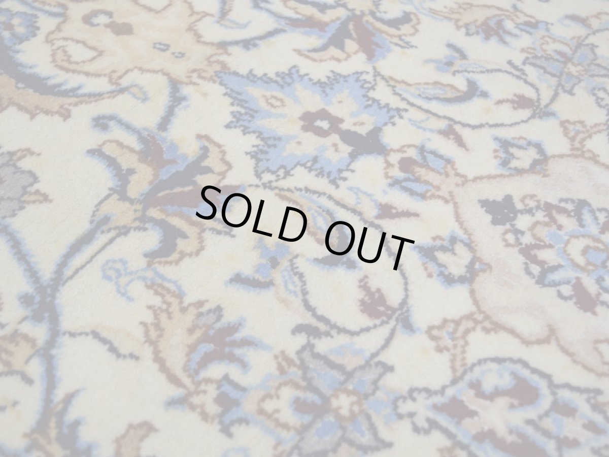 画像9: 【中古品】ペルシャ 絨毯 ナイン 9la 縦2.5m 横1.5m 〜4㎡ 〜3帖程度 リビング ダイニング 3人掛けソファ コーナーソファ 大判 サイズ 250 x 160 cm No.D2 天然 ウール シルク 手織り トライバル ラグ 敷物 マット カーペット メダリオン ヴィンテージ ビンテージ【難あり】 (9)