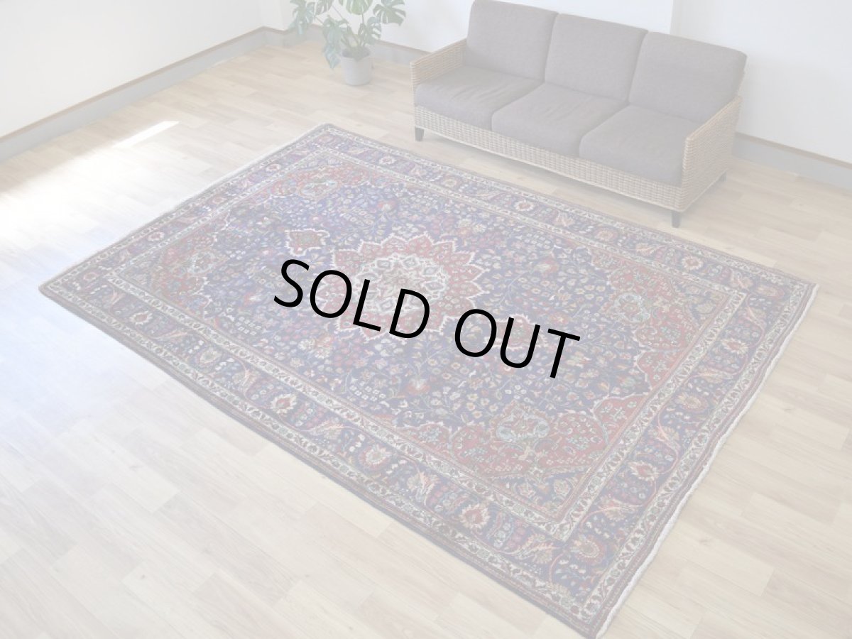 画像4: 良品 ペルシャ 絨毯 タブリーズ 縦3m 横2m 6㎡ 〜6帖 リビング ダイニング 3人掛けソファ コーナーソファ 大判 サイズ 315 x 210 cm No.A108 肉厚 天然 ウール 手織り トライバル ラグ 敷物 マット カーペット メダリオン ヴィンテージ ビンテージ 青 紺 b-A108-315210h014-035 (4)