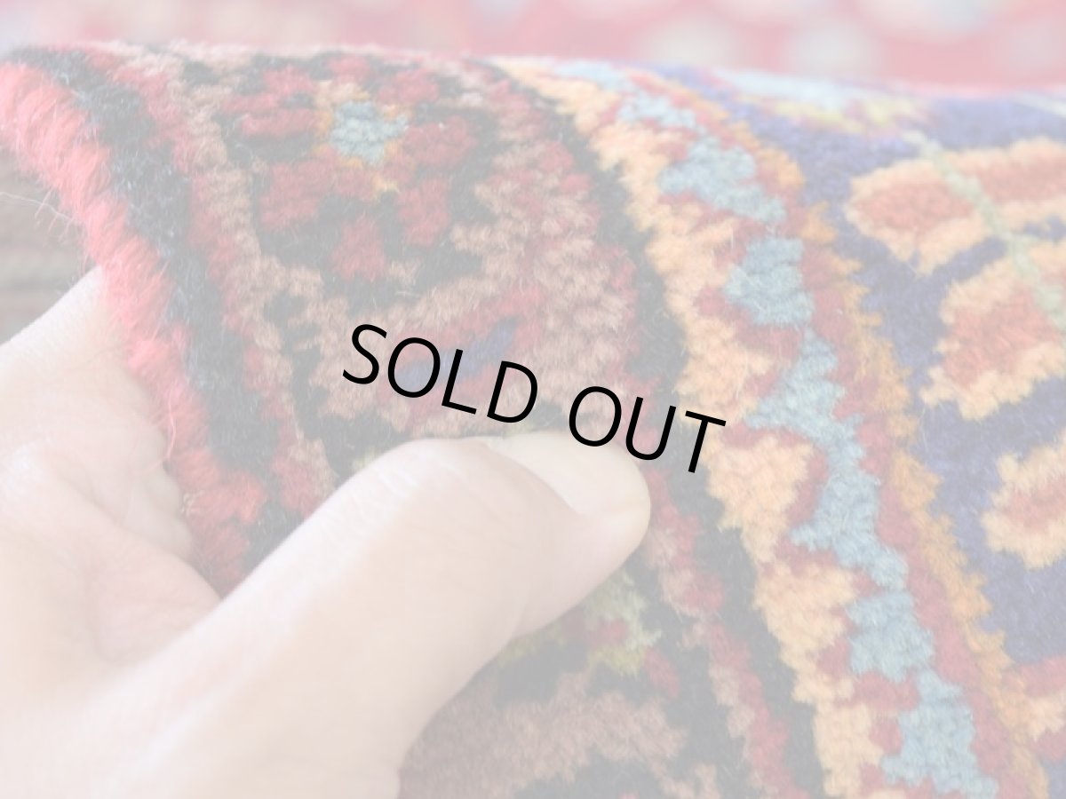 画像13: 良品 ペルシャ 絨毯 タブリーズ 縦3m 横2m 6㎡ 〜6帖 リビング ダイニング 3人掛けソファ コーナーソファ 大判 サイズ 305 x 207 cm No.A104 天然 ウール 手織り トライバル ラグ 敷物 マット カーペット メダリオン ヴィンテージ ビンテージ 赤 b-A104-305207h014-035 (13)