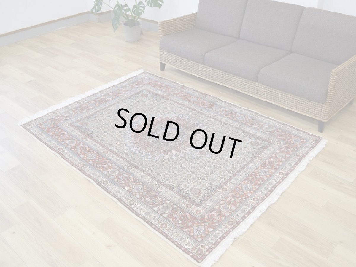 画像3: 新品 ペルシャ 絨毯 ムード 産 縦2m 横1.5m 3㎡ 〜3帖 リビング ダイニング 3人掛けソファ サイズ 194 x 145 cm No.Z109 天然 肉厚 ウール シルク 手織り ハンドメイド トライバル ラグ カーペット マヒ柄 ヘラティ模様 (3)