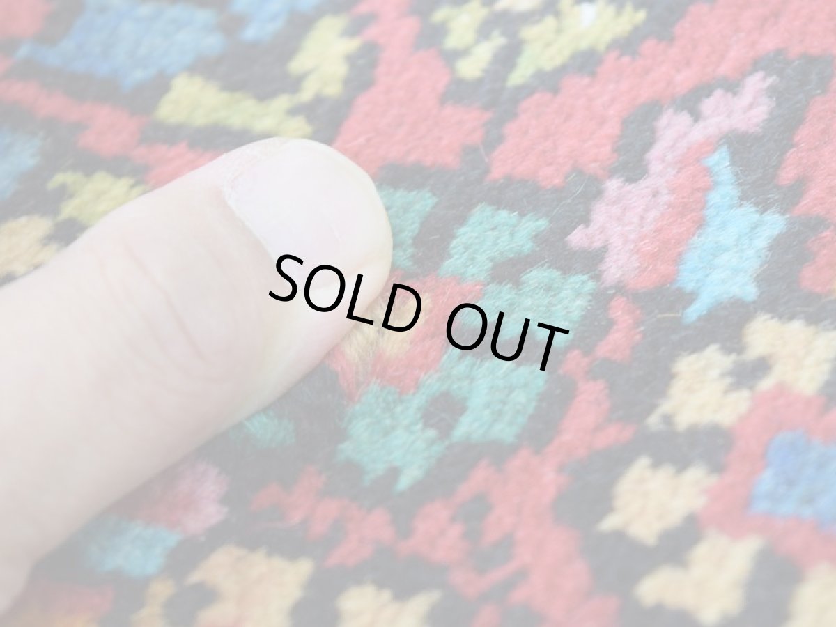 画像10: 良品 ペルシャ 絨毯 タブリーズ 縦3m 横2m 6㎡ 〜6帖 リビング ダイニング 3人掛けソファ コーナーソファ 大判 サイズ 300 x 200 cm No.A176 天然 ウール 手織り トライバル ラグ 敷物 マット カーペット メダリオン ヴィンテージ ビンテージ 赤 b-A176-300200h014-035 (10)