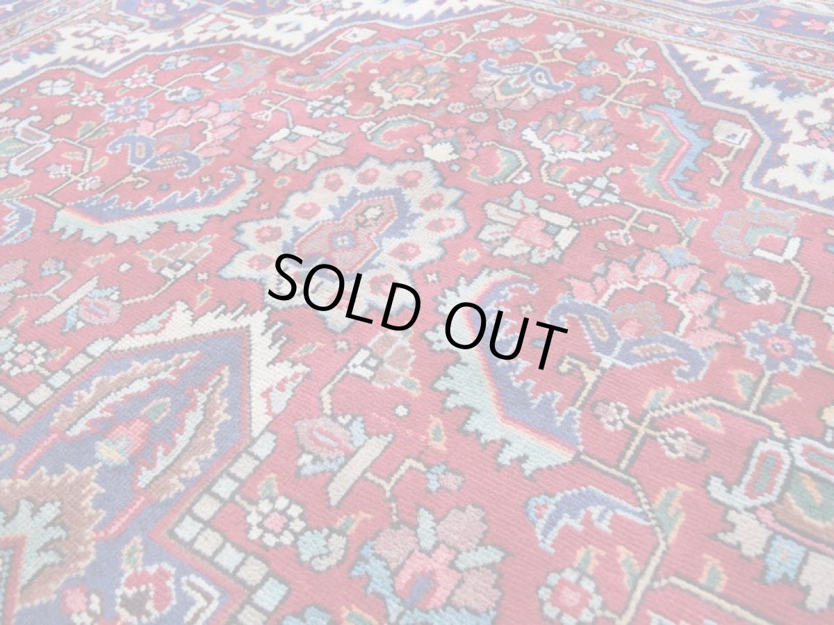 画像11: 良品 ペルシャ 絨毯 タブリーズ 縦3m 横2m 6㎡ 〜6帖 リビング ダイニング 3人掛けソファ コーナーソファ 大判 サイズ 295 x 195 cm No.A163 天然 ウール 手織り トライバル ラグ 敷物 マット カーペット メダリオン ヴィンテージ ビンテージ 赤 b-A163-295195h014-035 (11)