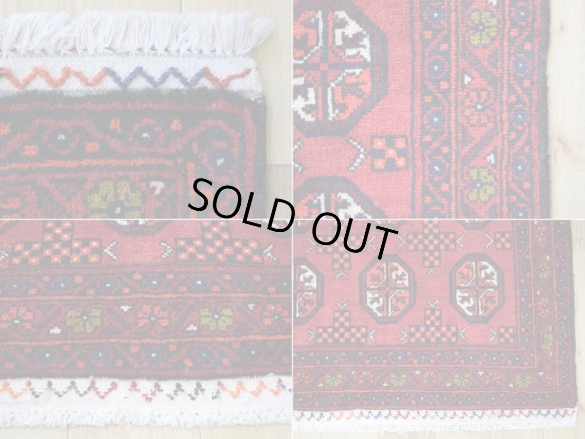 画像19: 良品 ペルシャ 部族絨毯 バルーチ 縦2m 横1.3m 2.7㎡ 〜3帖 リビング ダイニング 2〜3人掛けソファ センターテーブル サイズ 207 x 130 cm No.H12 天然 ウール 手織り トライバル ラグ 敷物 マット カーペット 幾何学模様 ヴィンテージ ビンテージ  b-H12-207130h003p (19)