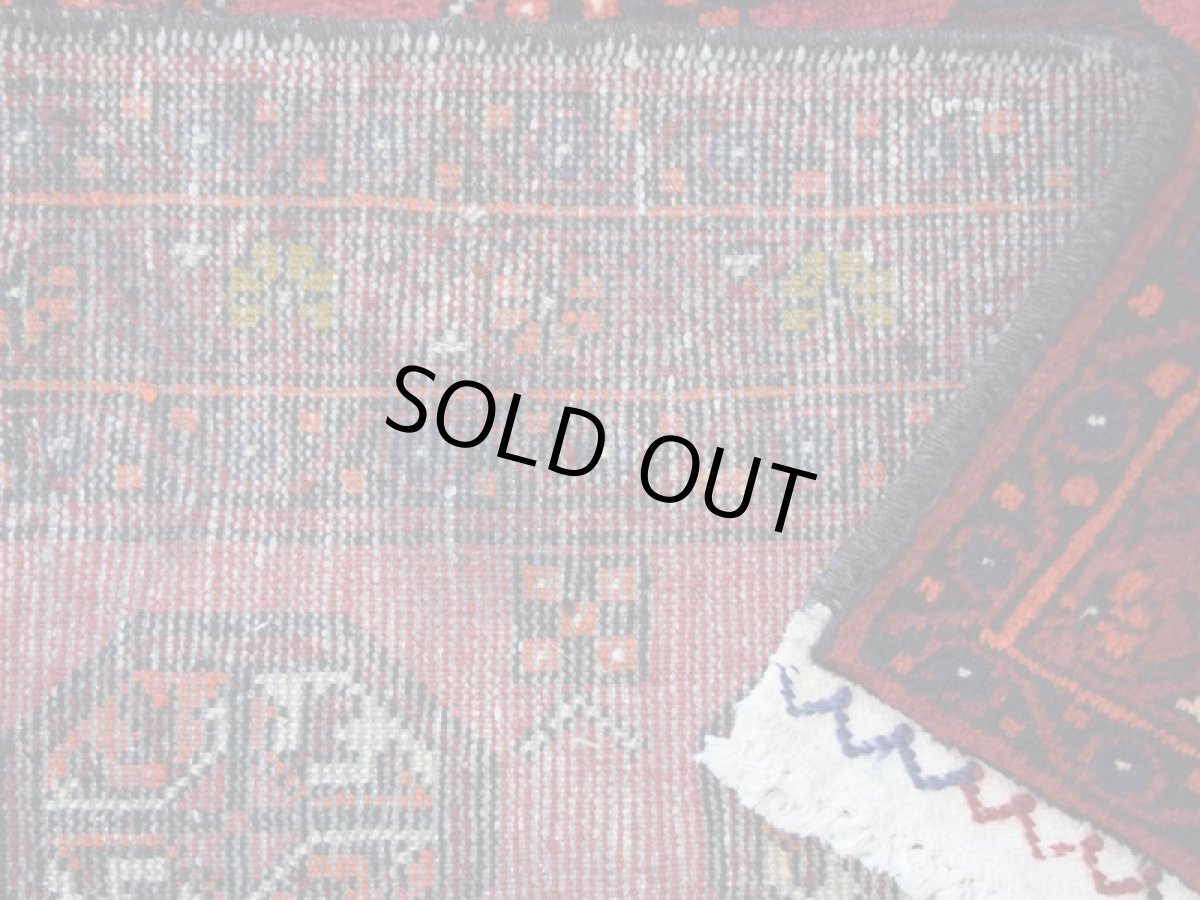 画像17: 良品 ペルシャ 部族絨毯 バルーチ 縦2m 横1.3m 2.7㎡ 〜3帖 リビング ダイニング 2〜3人掛けソファ センターテーブル サイズ 207 x 130 cm No.H12 天然 ウール 手織り トライバル ラグ 敷物 マット カーペット 幾何学模様 ヴィンテージ ビンテージ  b-H12-207130h003p (17)