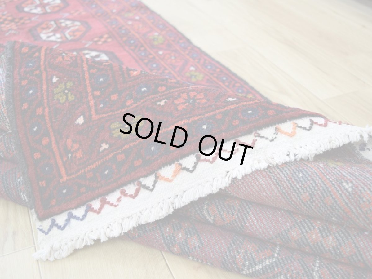 画像16: 良品 ペルシャ 部族絨毯 バルーチ 縦2m 横1.3m 2.7㎡ 〜3帖 リビング ダイニング 2〜3人掛けソファ センターテーブル サイズ 207 x 130 cm No.H12 天然 ウール 手織り トライバル ラグ 敷物 マット カーペット 幾何学模様 ヴィンテージ ビンテージ  b-H12-207130h003p (16)