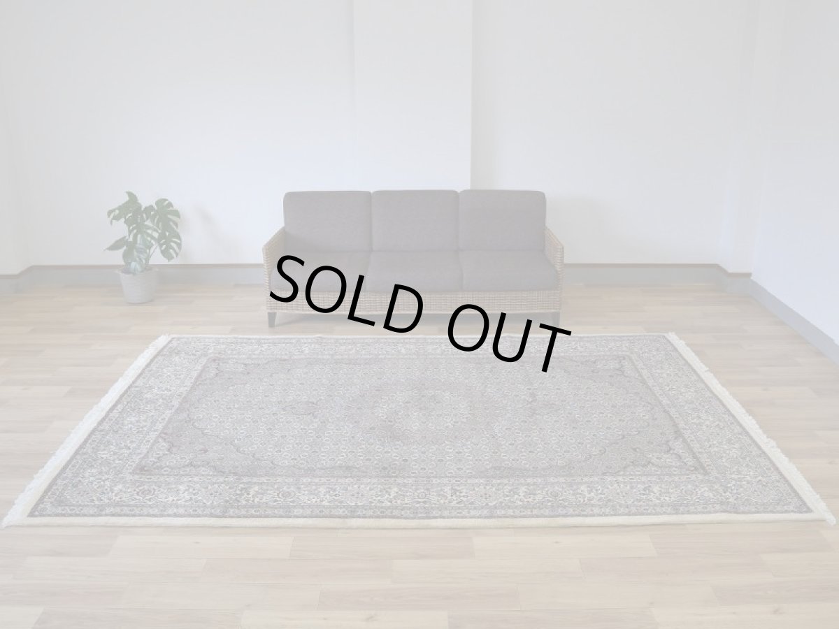 画像2: 新品 ペルシャ 絨毯 ムード産 シェルキャットファルシュ製 縦3m 横2m 6㎡ 〜6帖 リビング ダイニング 客室 大判 サイズ 300 x 200 cm No.511 天然 ウール シルク 手織り ハンドメイド ラグ マット カーペット 敷物 生成り クリーム  マヒ ヘラティ 柄 (2)