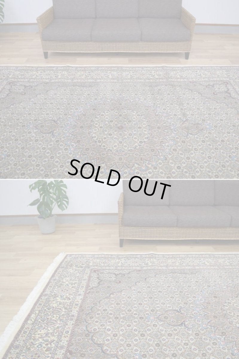 画像3: 新品 ペルシャ 絨毯 ムード産 シェルキャットファルシュ製 縦3m 横2m 6㎡ 〜6帖 リビング ダイニング 客室 大判 サイズ 300 x 200 cm No.511 天然 ウール シルク 手織り ハンドメイド ラグ マット カーペット 敷物 生成り クリーム  マヒ ヘラティ 柄 (3)