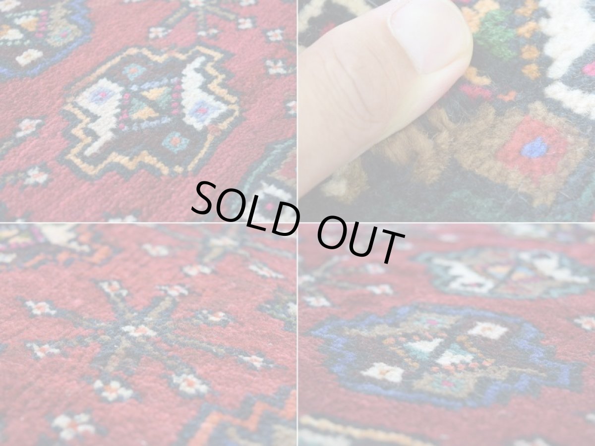 画像17: 良品 ペルシャ 部族絨毯 トルクメン 縦2m 横1.2m 2.2㎡ 〜3帖 リビング ダイニング 2〜3人掛けソファ センターテーブル サイズ 195 x 112 cm No.Z141 天然 肉厚 ウール 手織り トライバル ラグ 敷物 マット カーペット 幾何学模様 ヴィンテージ ビンテージ  赤 カラフル パステルカラー マルチカラー b-z141-195112h57-001 (17)