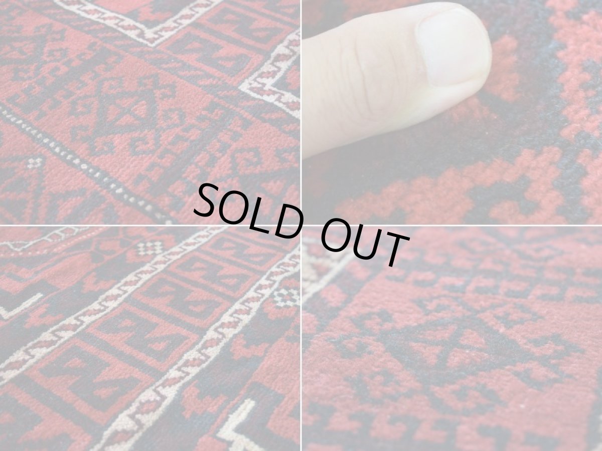 画像17: 中古品 ペルシャ 部族絨毯 バルーチ 縦2.3m 横1.2m 2.7㎡ 〜3帖 リビング ダイニング 2〜3人掛けソファ センターテーブル サイズ 225 x 120 cm No.Z173 天然 ウール 手織り トライバル ラグ 敷物 マット カーペット 幾何学模様 ヴィンテージ ビンテージ  c-z173-225120h57-001 (17)