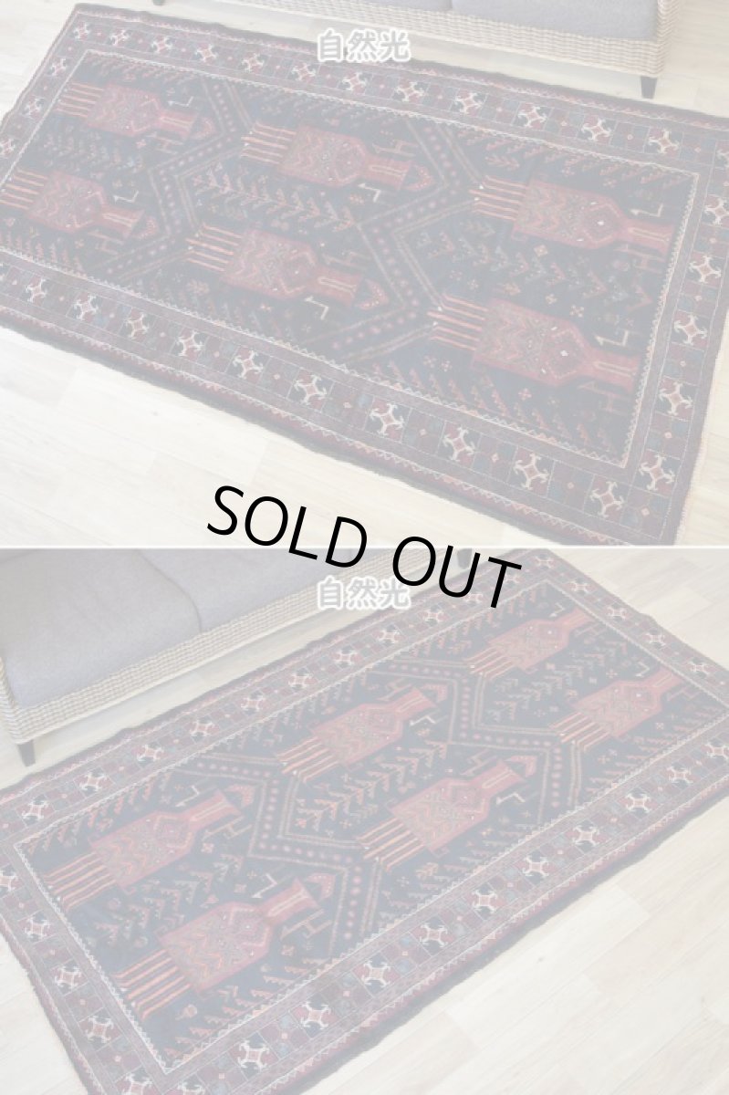 画像5: 中古品 ペルシャ 部族絨毯 バルーチ 縦2.4m 横1.3m 3㎡ 〜3帖 リビング ダイニング 2〜3人掛けソファ センターテーブル サイズ 240 x 125 cm No.Z171 天然 ウール 手織り トライバル ラグ 敷物 マット カーペット ゴルダニ柄 動物 アニマル 柄 ヴィンテージ ビンテージ  c-z171-240125h57-001 (5)