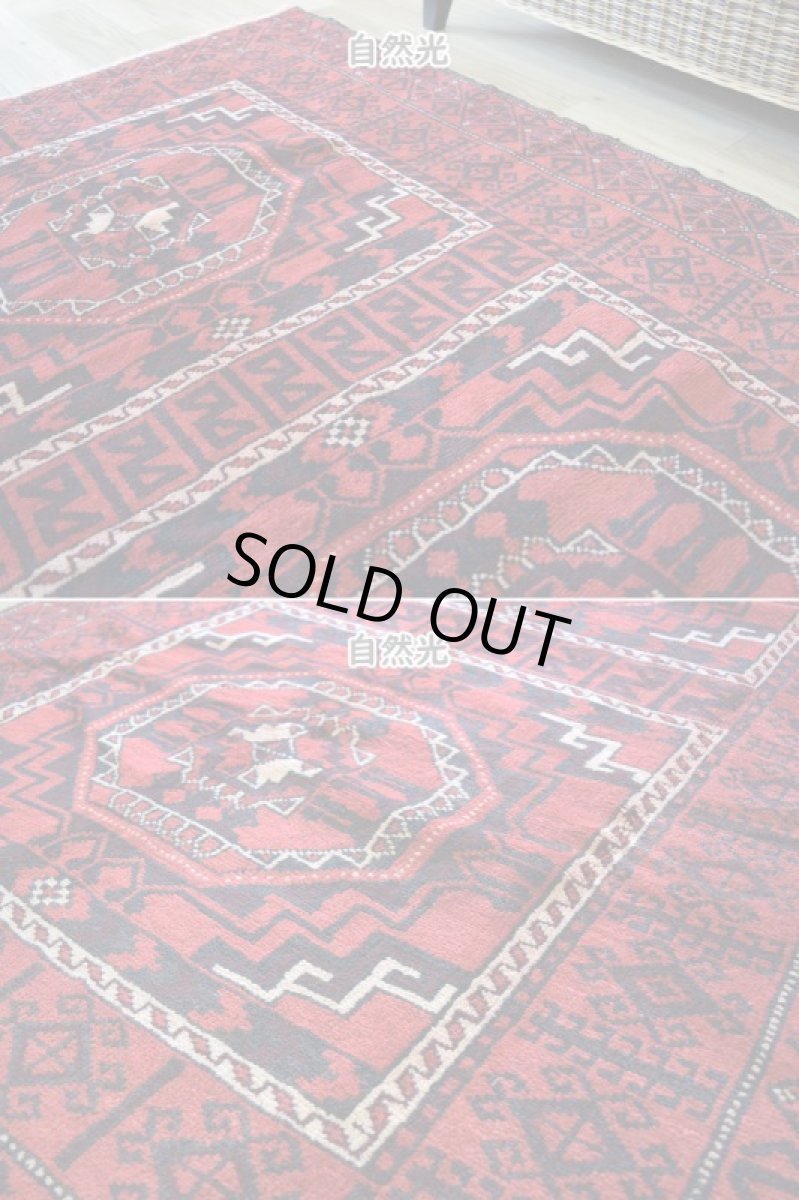 画像7: 中古品 ペルシャ 部族絨毯 バルーチ 縦2.3m 横1.2m 2.7㎡ 〜3帖 リビング ダイニング 2〜3人掛けソファ センターテーブル サイズ 225 x 120 cm No.Z173 天然 ウール 手織り トライバル ラグ 敷物 マット カーペット 幾何学模様 ヴィンテージ ビンテージ  c-z173-225120h57-001 (7)