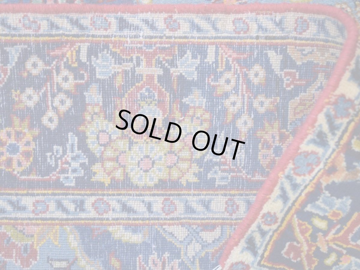 画像15: 良品 ペルシャ 絨毯 ヤズド 縦2.1m 横1.5m 3㎡ 〜3帖 リビング ダイニング 2〜3人掛けソファ センターテーブル サイズ 203 x 149 cm No.E131 天然 肉厚 ウール 手織り トライバル ラグ 敷物 マット カーペット ヴィンテージ ビンテージ  水色 赤 b-e131-203149h024-055 (15)