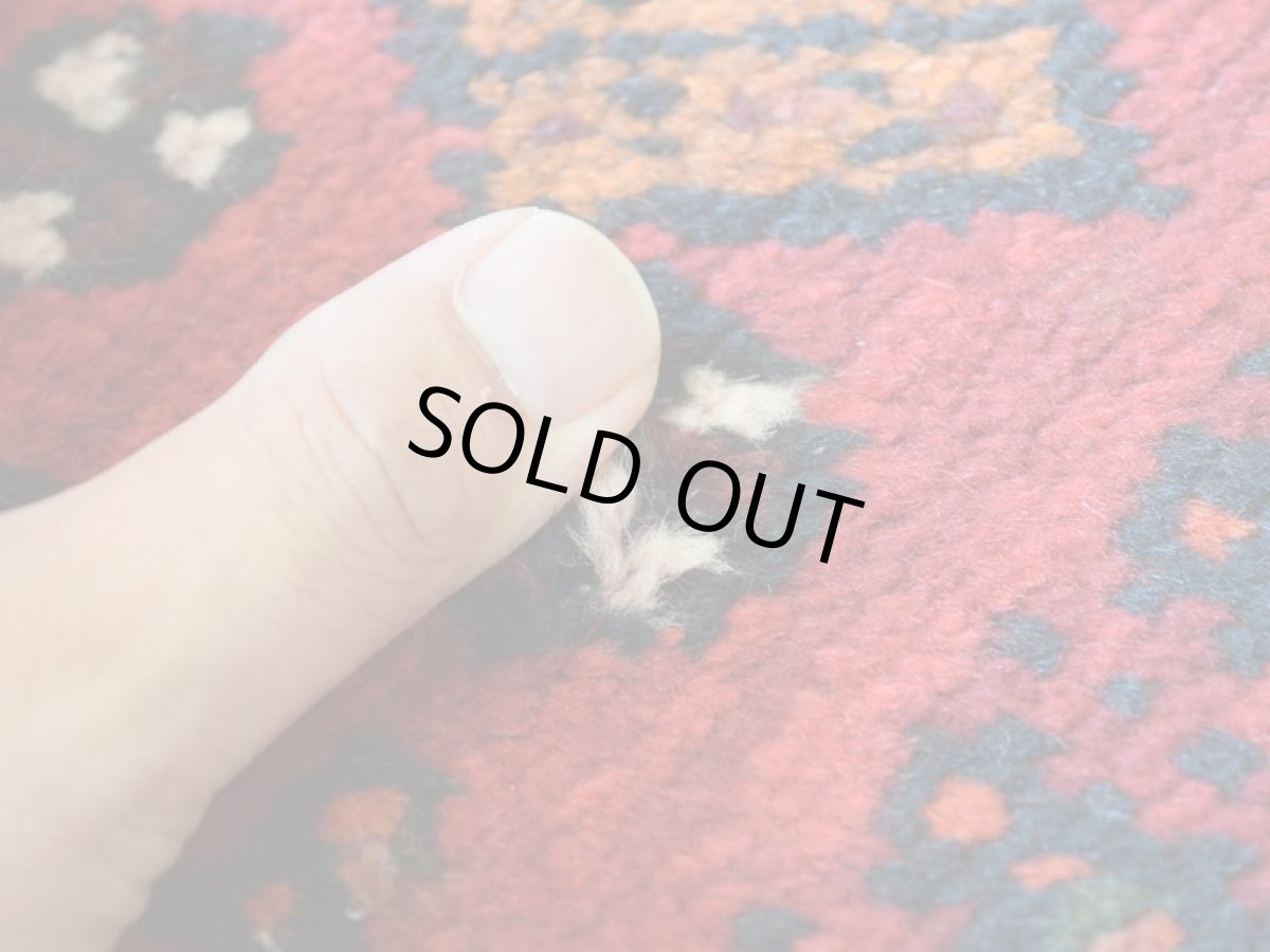 画像12: 中古品 ペルシャ 部族絨毯 バルーチ 縦2.2m 横1.2m 2.5㎡ 〜3帖 リビング ダイニング 2〜3人掛けソファ センターテーブル サイズ 215 x 115 cm No.Z176 天然 ウール 手織り トライバル ラグ 敷物 マット カーペット 幾何学模様 ヴィンテージ ビンテージ  c-z176-215115h57-001 (12)