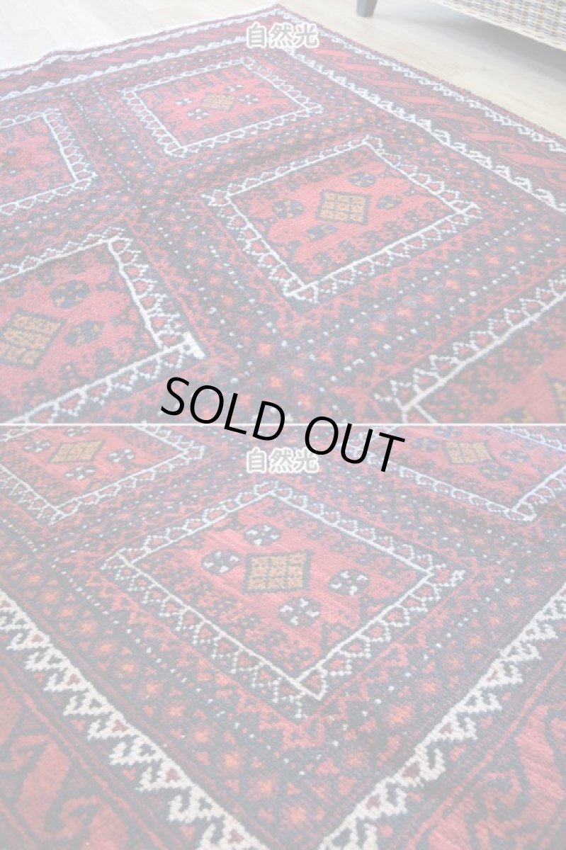画像7: 中古品 ペルシャ 部族絨毯 バルーチ 縦2.2m 横1.2m 2.5㎡ 〜3帖 リビング ダイニング 2〜3人掛けソファ センターテーブル サイズ 215 x 115 cm No.Z176 天然 ウール 手織り トライバル ラグ 敷物 マット カーペット 幾何学模様 ヴィンテージ ビンテージ  c-z176-215115h57-001 (7)