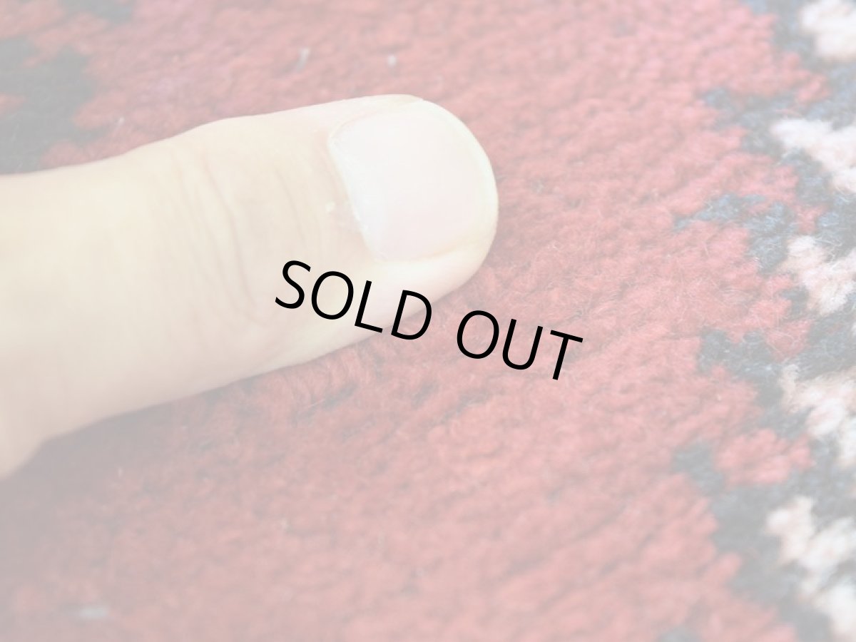 画像12: 中古品 ペルシャ 部族絨毯 バルーチ 縦2m 横1.2m 2.4㎡ 〜3帖 リビング ダイニング 2〜3人掛けソファ センターテーブル サイズ 195 x 120 cm No.Z135 天然 ウール 手織り トライバル ラグ 敷物 マット カーペット 幾何学模様 ヴィンテージ ビンテージ  c-z135-195120h57-001 (12)