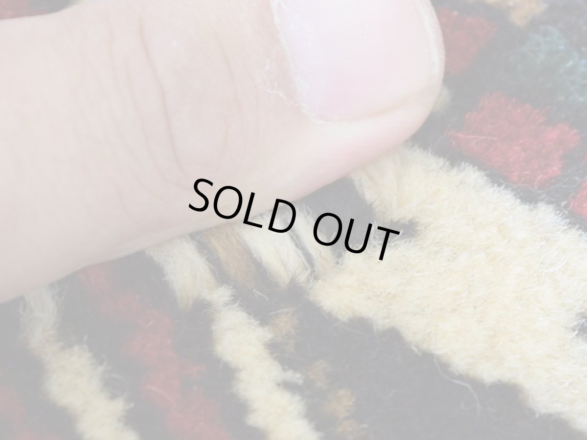 画像12: 美品 ペルシャ 部族絨毯 バルーチ 縦2m 横1.1m 2.2㎡ 〜2-3帖 リビング ダイニング 2〜3人掛けソファ センターテーブル サイズ 203 x 108 cm No.H19 天然 ウール 手織り トライバル ラグ 敷物 マット カーペット 幾何学模様 クリーム 生成り色 ヴィンテージ ビンテージ 中古品に抵抗のある方にもおすすめです。a-H19-203108h003-004 (12)