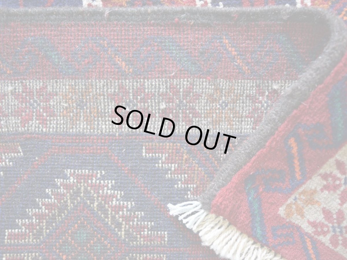 画像17: 新品 ペルシャ 部族絨毯 バルーチ 縦2m 横1.1m 2.2㎡ 〜3帖 リビング ダイニング 2〜3人掛けソファ センターテーブル サイズ 195 x 105 cm No.H13 天然 ウール 手織り トライバル ラグ 敷物 マット カーペット 幾何学模様  ネイビー n-H13-195105h003-004 (17)