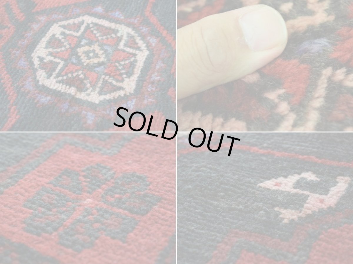 画像16: 中古品 ペルシャ 部族絨毯 バルーチ 縦2.2m 横1.2m 2.6㎡ 〜3帖 リビング ダイニング 2〜3人掛けソファ センターテーブル サイズ 213 x 120 cm No.Z153 天然 ウール 手織り トライバル ラグ 敷物 マット カーペット 幾何学模様 ヴィンテージ ビンテージ c-z153-213120h57-001 (16)