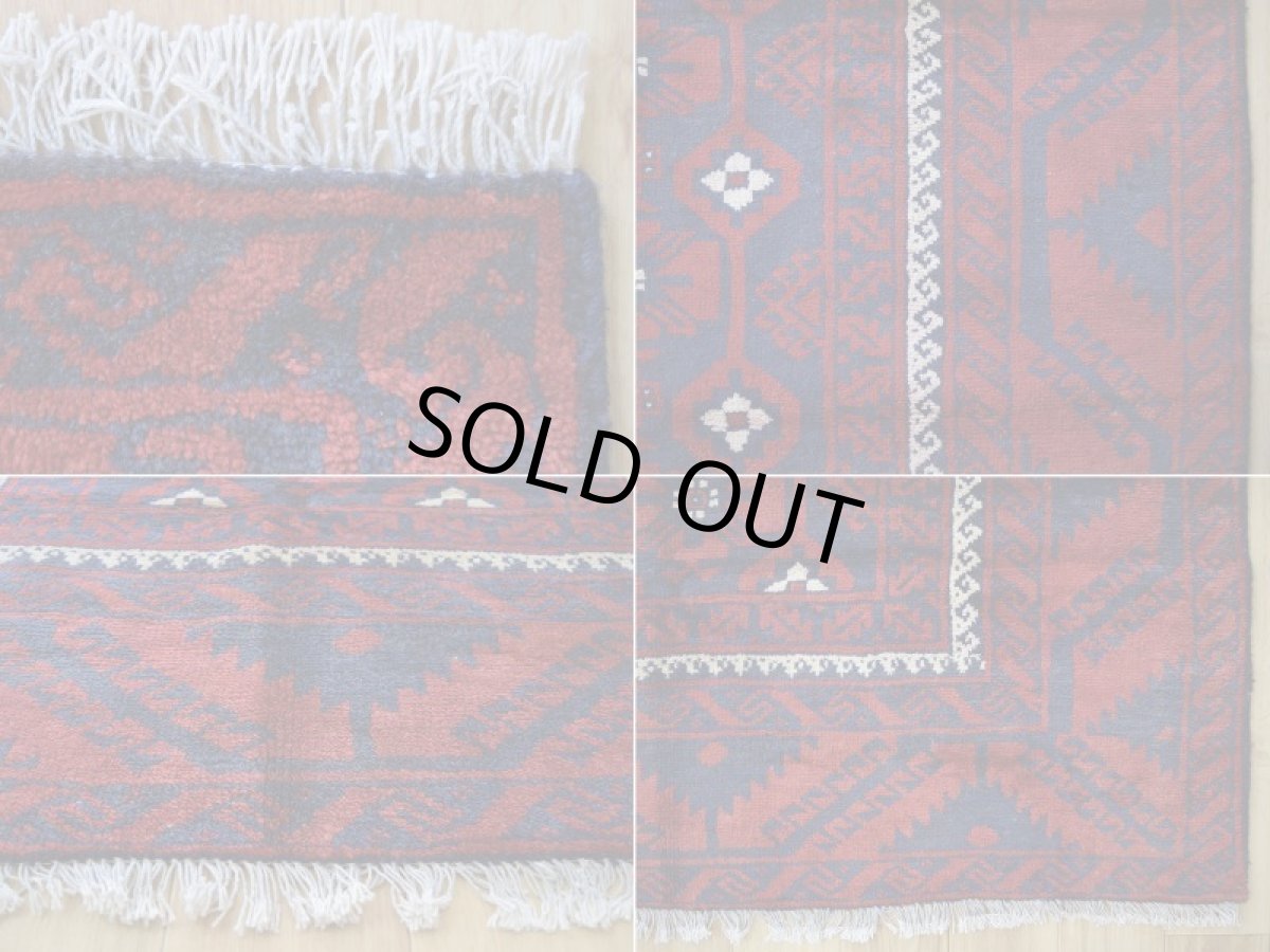 画像19: 良品 ペルシャ 部族絨毯 バルーチ 縦2.7m 横1.3m 3.5㎡ 3帖程度 リビング ダイニング 3人掛けソファ サイズ 266 x 130 cm No.z190 天然 ウール 手織り トライバル ラグ 敷物 マット カーペット 幾何学模様 ヴィンテージ ビンテージ  赤 ネイビー b-z190-266130h57-001 (19)