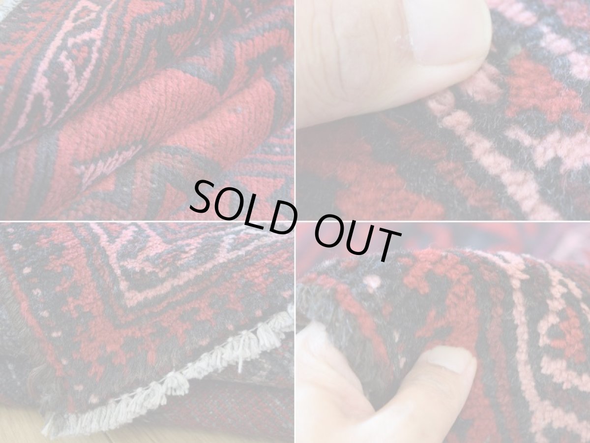 画像18: 中古品 ペルシャ 部族絨毯 バルーチ 縦2.2m 横1.2m 2.6㎡ 〜3帖 リビング ダイニング 2〜3人掛けソファ センターテーブル サイズ 213 x 120 cm No.Z153 天然 ウール 手織り トライバル ラグ 敷物 マット カーペット 幾何学模様 ヴィンテージ ビンテージ c-z153-213120h57-001 (18)