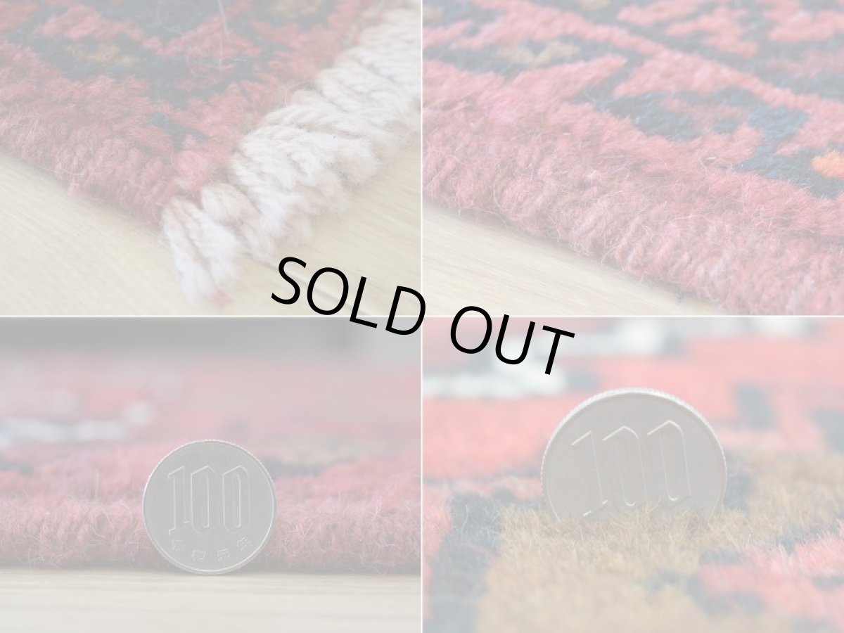 画像20: 中古品 ペルシャ 部族絨毯 グーチャン 縦1.7m 横1m 2㎡ 2人掛けソファ センターテーブル サイズ 168 x 100 cm No.Z201 天然 ウール 手織り トライバル ラグ 敷物 マット カーペット 幾何学模様 ヴィンテージ ビンテージ  赤 c-z201-168100h06-87 (20)