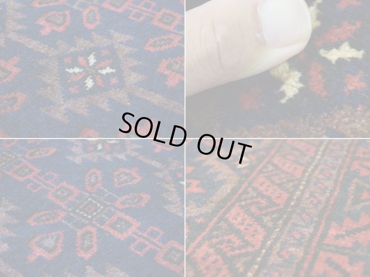 画像17: 良品 ペルシャ 部族絨毯 バルーチ 縦1.6m 横0.9m 1.5㎡ 〜1帖  1〜2人掛けソファ足元 センターテーブル サイズ 152 x 87 cm No.z177 天然 ウール 手織り トライバル ラグ 敷物 マット カーペット 幾何学模様 ヴィンテージ ビンテージ 茶 ブラウン 紺 ネイビー b-z177-15287h57-001 (17)