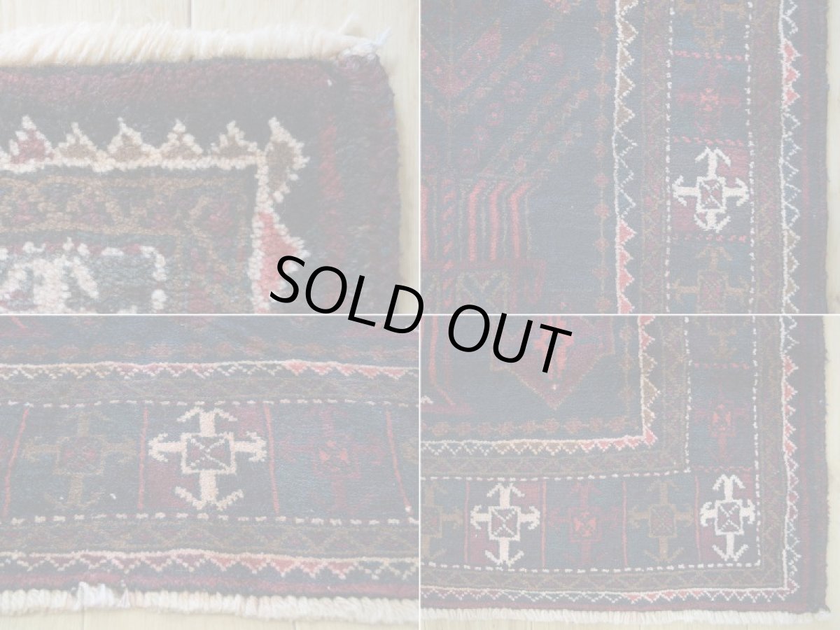 画像19: 良品 ペルシャ 部族絨毯 バルーチ 縦2.7m 横1.4m 3.5㎡ 3帖程度 リビング ダイニング 3人掛けソファ サイズ 262 x 132 cm No.z189 天然 ウール 手織り トライバル ラグ 敷物 マット カーペット 幾何学模様 ヴィンテージ ビンテージ  黒 ブラック 茶 ブラウン b-z189-262132h57-001 (19)