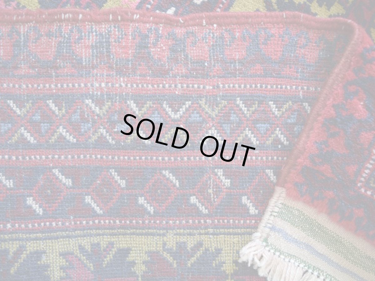 画像15: 良品 ペルシャ 部族絨毯 バルーチ 縦1.3m 横1m アクセントラグ 1〜2人掛けソファ足元 サイズ 128 x 92 cm No.z174 天然 ウール 手織り ハンドメイド トライバル ラグ 敷物 玄関 マット カーペット 幾何学 民族 柄 メヘラビ メヘラブ 模様 b-z174-12892h57-001 (15)