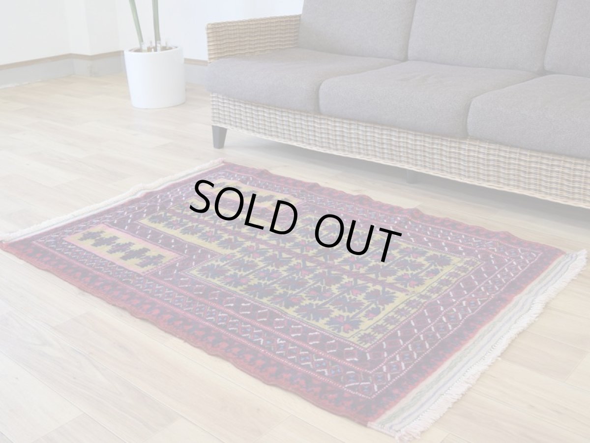 画像2: 良品 ペルシャ 部族絨毯 バルーチ 縦1.3m 横1m アクセントラグ 1〜2人掛けソファ足元 サイズ 128 x 92 cm No.z174 天然 ウール 手織り ハンドメイド トライバル ラグ 敷物 玄関 マット カーペット 幾何学 民族 柄 メヘラビ メヘラブ 模様 b-z174-12892h57-001 (2)