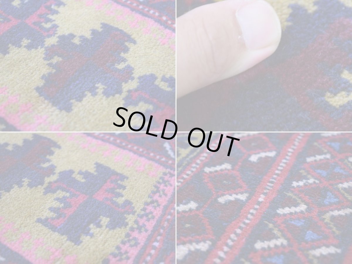 画像17: 良品 ペルシャ 部族絨毯 バルーチ 縦1.3m 横1m アクセントラグ 1〜2人掛けソファ足元 サイズ 128 x 92 cm No.z174 天然 ウール 手織り ハンドメイド トライバル ラグ 敷物 玄関 マット カーペット 幾何学 民族 柄 メヘラビ メヘラブ 模様 b-z174-12892h57-001 (17)