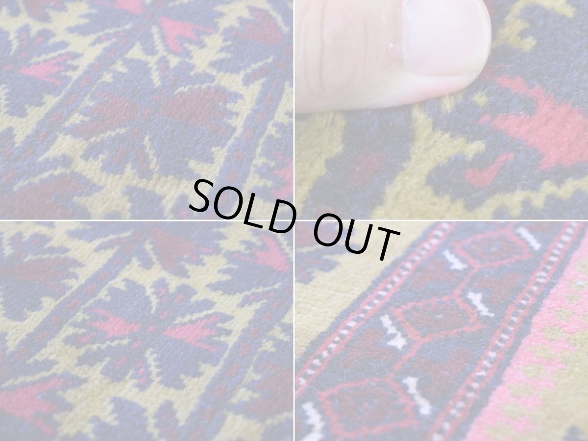 画像16: 良品 ペルシャ 部族絨毯 バルーチ 縦1.3m 横1m アクセントラグ 1〜2人掛けソファ足元 サイズ 128 x 92 cm No.z174 天然 ウール 手織り ハンドメイド トライバル ラグ 敷物 玄関 マット カーペット 幾何学 民族 柄 メヘラビ メヘラブ 模様 b-z174-12892h57-001 (16)