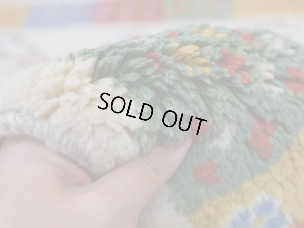 画像13: 新品 ペルシャ ギャッベ 縦2m 横1.5m 3㎡ リビング ダイニング 2-3人掛けソファ サイズ 195 × 150 cm No.R458 肉厚 天然 ウール ギャベ 手織り ハンドメイド ラグ 絨毯 カーペット リビングダイニングルームやベッドサイドに 生成り クリーム カラフル マルチカラー n-r458-195150h051-002 (13)