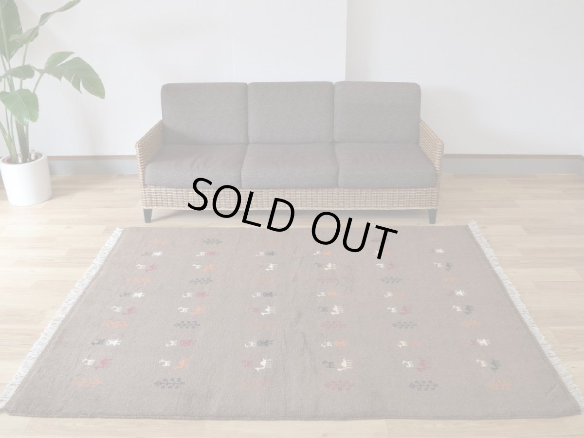 画像1: 新品 ペルシャ ギャッベ 縦2m 横1.5m 3㎡ リビング ダイニング 2-3人掛けソファ サイズ 200 × 151 cm No.R440 肉厚 天然 ウール ギャベ 手織り ハンドメイド ラグ 絨毯 カーペット リビングダイニングルームやベッドサイドに ブラウン 茶 n-r440-200151h051-002 (1)