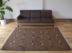 画像1: 新品 ペルシャ ギャッベ 縦2m 横1.5m 3㎡ リビング ダイニング 2-3人掛けソファ サイズ 200 × 151 cm No.R440 肉厚 天然 ウール ギャベ 手織り ハンドメイド ラグ 絨毯 カーペット リビングダイニングルームやベッドサイドに ブラウン 茶 n-r440-200151h051-002 (1)