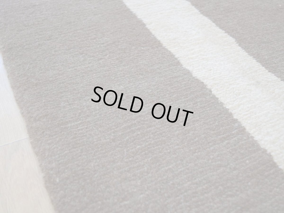 画像13: 新品 ペルシャ ギャッベ 縦2m 横1.6m 3㎡ 〜3帖 リビング ダイニング 2-3人掛けソファ サイズ 193 × 157 cm No.R419 肉厚 天然 ウール ギャベ 手織り ハンドメイド ラグ 絨毯 カーペット リビングダイニングルームやベッドサイドに チョコレートブラウン 生成り クリーム n-r419-196157h051-002 (13)