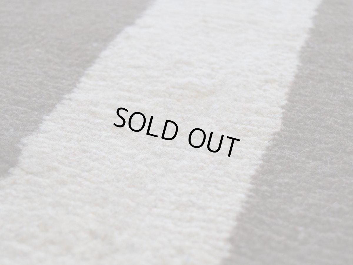 画像11: 新品 ペルシャ ギャッベ 縦2m 横1.6m 3㎡ 〜3帖 リビング ダイニング 2-3人掛けソファ サイズ 193 × 157 cm No.R419 肉厚 天然 ウール ギャベ 手織り ハンドメイド ラグ 絨毯 カーペット リビングダイニングルームやベッドサイドに チョコレートブラウン 生成り クリーム n-r419-196157h051-002 (11)