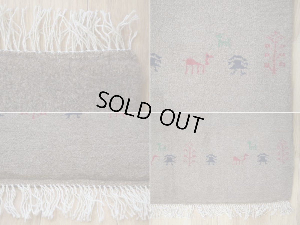 画像20: 新品 ペルシャ ギャッベ 縦2m 横1.6m 3㎡ 〜3帖 リビング ダイニング 2-3人掛けソファ サイズ 194 × 160 cm No.R399 肉厚 天然 ウール ギャベ 手織り ハンドメイド ラグ 絨毯 カーペット リビングダイニングルームやベッドサイドに ライトブラウン 茶 グレー n-r399-194160h051-002 (20)