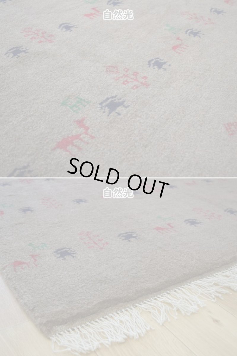 画像9: 新品 ペルシャ ギャッベ 縦2m 横1.6m 3㎡ 〜3帖 リビング ダイニング 2-3人掛けソファ サイズ 194 × 160 cm No.R399 肉厚 天然 ウール ギャベ 手織り ハンドメイド ラグ 絨毯 カーペット リビングダイニングルームやベッドサイドに ライトブラウン 茶 グレー n-r399-194160h051-002 (9)