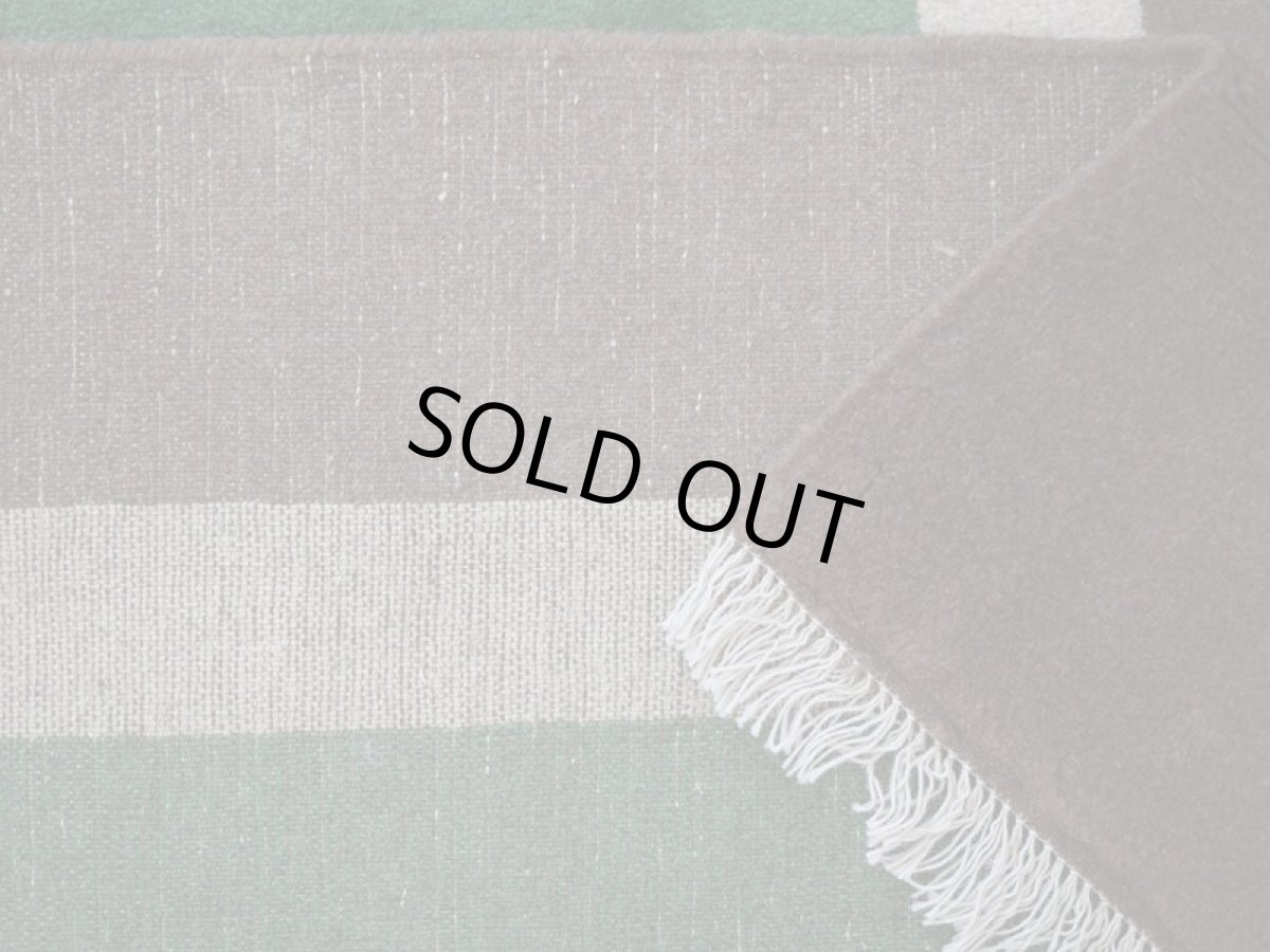 画像16: 新品 ペルシャ ギャッベ 縦2m 横1.6m 3㎡ 〜3帖 リビング ダイニング 2-3人掛けソファ サイズ 194 × 157 cm No.IR422 肉厚 天然 ウール ギャベ 手織り ハンドメイド ラグ 絨毯 カーペット リビングダイニングルームやベッドサイドに チョコレートブラウン グリーン 緑 生成り クリーム n-ir422-194157h051-002 (16)