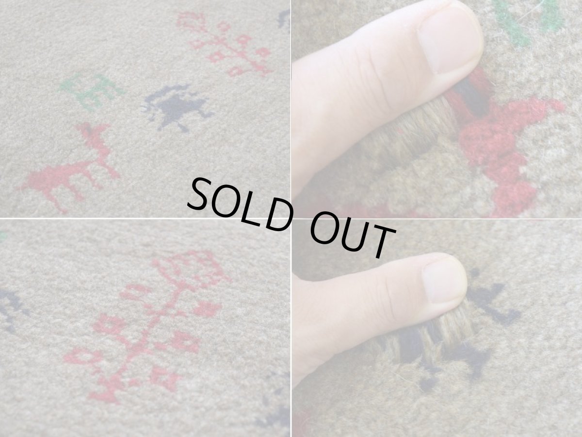 画像18: 新品 ペルシャ ギャッベ 縦2m 横1.6m 3㎡ 〜3帖 リビング ダイニング 2-3人掛けソファ サイズ 194 × 160 cm No.R399 肉厚 天然 ウール ギャベ 手織り ハンドメイド ラグ 絨毯 カーペット リビングダイニングルームやベッドサイドに ライトブラウン 茶 グレー n-r399-194160h051-002 (18)