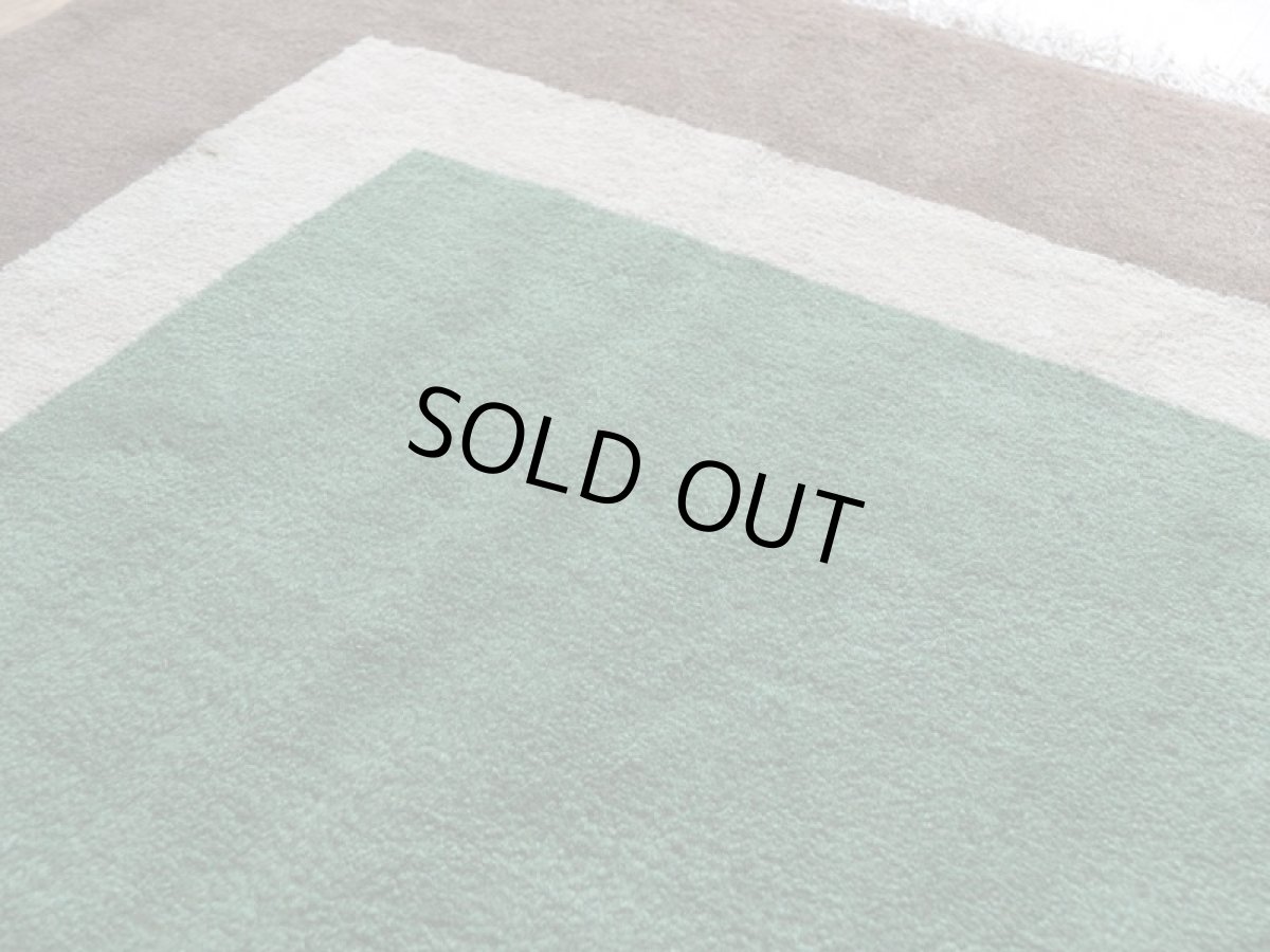 画像9: 新品 ペルシャ ギャッベ 縦2m 横1.6m 3㎡ 〜3帖 リビング ダイニング 2-3人掛けソファ サイズ 194 × 157 cm No.IR422 肉厚 天然 ウール ギャベ 手織り ハンドメイド ラグ 絨毯 カーペット リビングダイニングルームやベッドサイドに チョコレートブラウン グリーン 緑 生成り クリーム n-ir422-194157h051-002 (9)