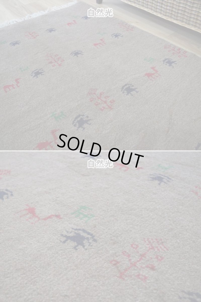 画像7: 新品 ペルシャ ギャッベ 縦2m 横1.6m 3㎡ 〜3帖 リビング ダイニング 2-3人掛けソファ サイズ 194 × 160 cm No.R399 肉厚 天然 ウール ギャベ 手織り ハンドメイド ラグ 絨毯 カーペット リビングダイニングルームやベッドサイドに ライトブラウン 茶 グレー n-r399-194160h051-002 (7)