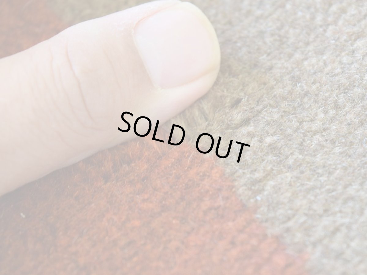 画像11: 新品 ペルシャ ギャッベ 縦1.5m 横1.3m 1.9㎡ リビング 2人掛けソファ サイズ 153 × 121 cm No.R401 肉厚 天然 ウール ギャベ 手織り ハンドメイド ラグ 絨毯 カーペット リビングルームやベッドサイドに ブラウン 茶 マルチカラー n-r401-153121h001-031 (11)