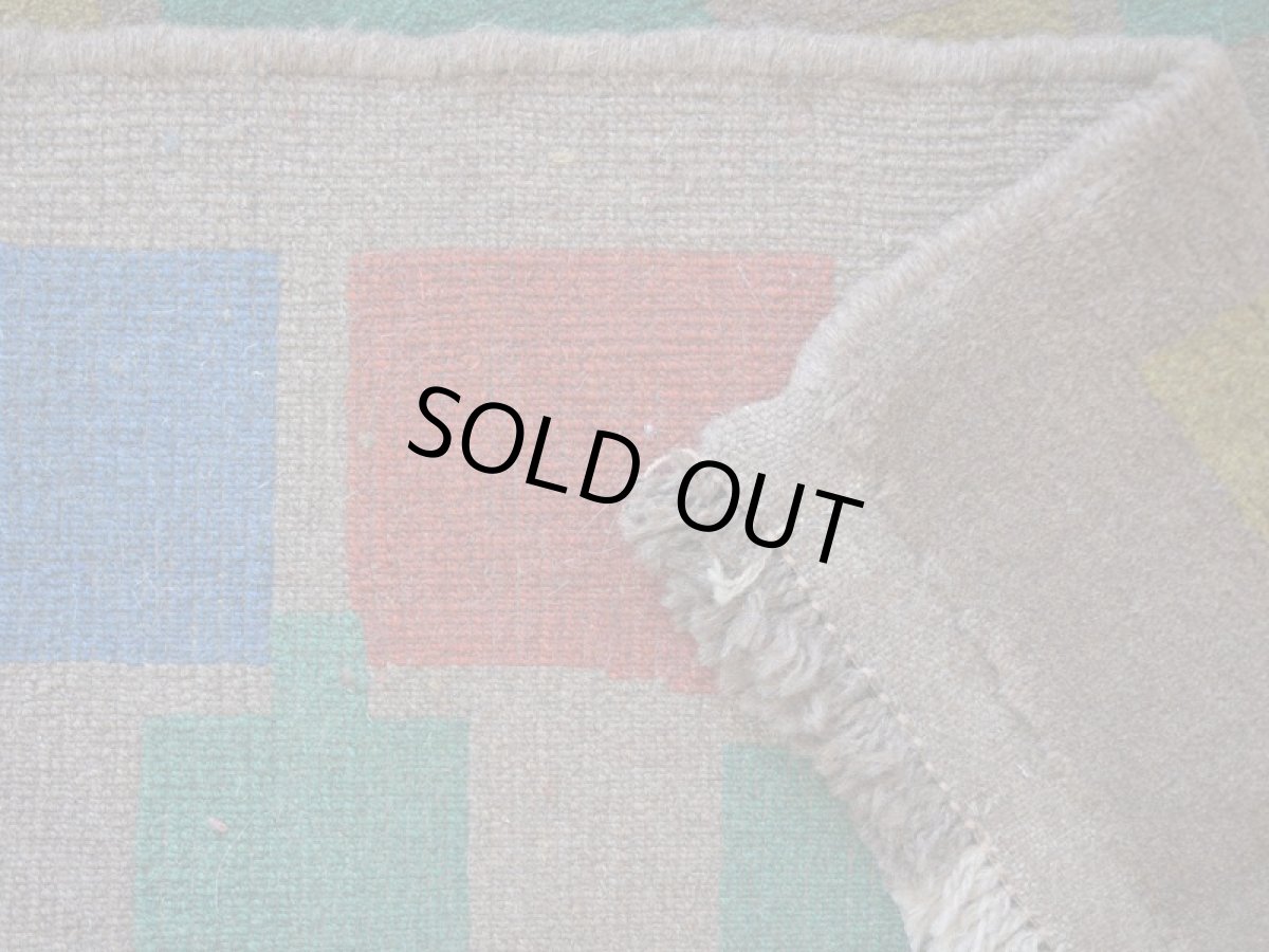 画像15: 新品 ペルシャ ギャッベ 縦1.5m 横1.3m 1.9㎡ リビング 2人掛けソファ サイズ 153 × 121 cm No.R401 肉厚 天然 ウール ギャベ 手織り ハンドメイド ラグ 絨毯 カーペット リビングルームやベッドサイドに ブラウン 茶 マルチカラー n-r401-153121h001-031 (15)