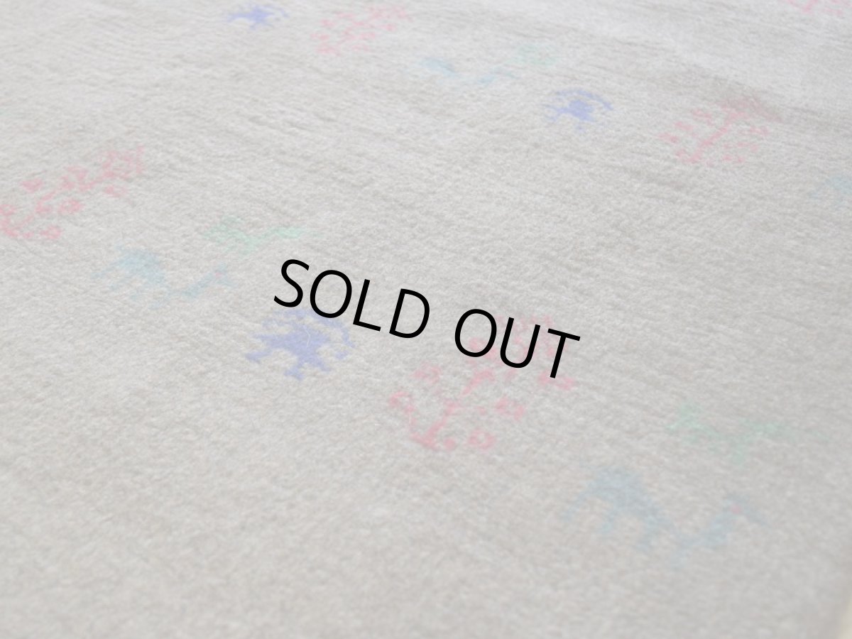 画像10: 新品 ペルシャ ギャッベ 縦3m 横2.2m 6.3㎡ 〜6帖 大判 リビング ダイニング 2-3人掛けソファ サイズ 290 × 215 cm No.R456 肉厚 天然 ウール ギャベ 手織り ハンドメイド ラグ 絨毯 カーペット リビングダイニングルームやベッドサイドに 茶 ライトブラウン  n-r456-290215h003-004 (10)