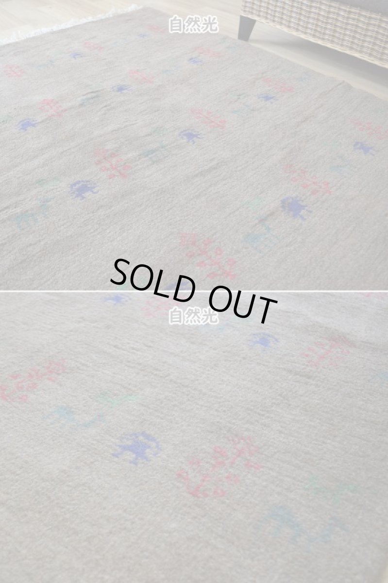 画像7: 新品 ペルシャ ギャッベ 縦3m 横2.2m 6.3㎡ 〜6帖 大判 リビング ダイニング 2-3人掛けソファ サイズ 290 × 215 cm No.R456 肉厚 天然 ウール ギャベ 手織り ハンドメイド ラグ 絨毯 カーペット リビングダイニングルームやベッドサイドに 茶 ライトブラウン  n-r456-290215h003-004 (7)